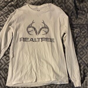 Realtree White Graphic Long Sleeve Tee